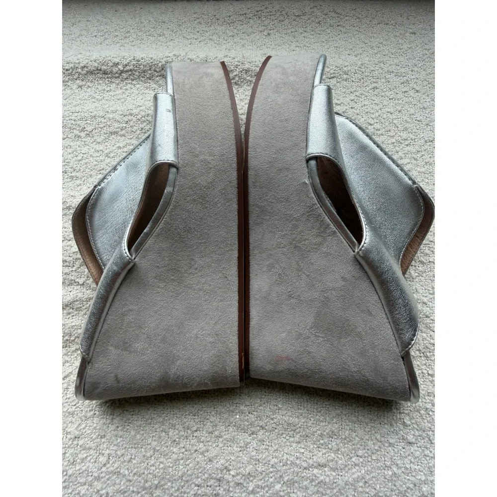 Caslon Silver Metallic Platform Wedge Sandals Size 9.5 Suede Wrap Mules